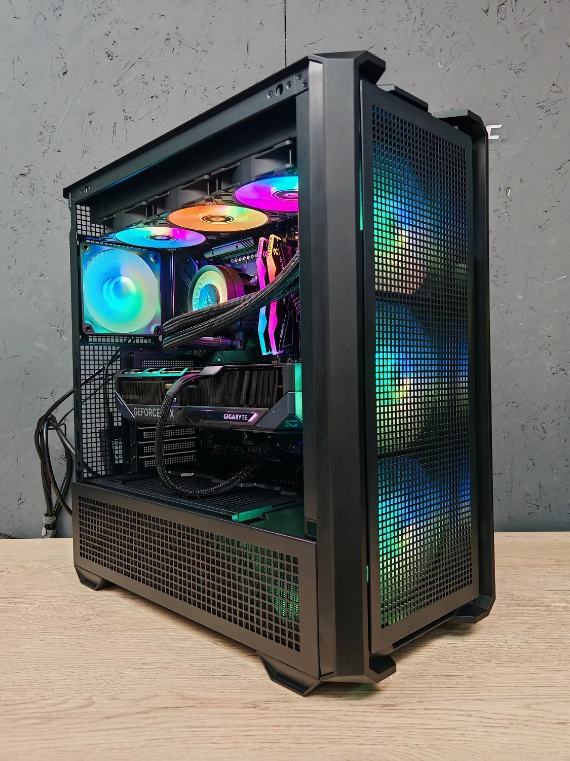 Игровой компьютер 989702 (Ryzen 9 9900X3D 4,4 ГГц/AMD B850/32 ГБ DDR5 6 ГГц/1024 ГБ SSD/RTX 5070 12 ГБ/Wi-Fi/1000W/MSI MAG FORGE 320R AirFlow TG ARGB)
