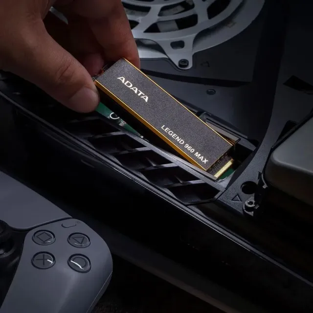 Твердотельный накопитель ADATA 4000 Gb LEGEND 960 MAX ALEG-960M-4TCS купить! 