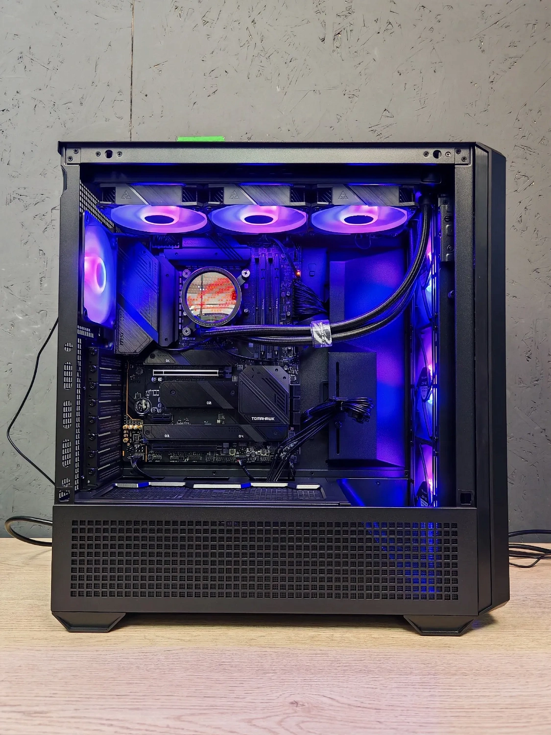 Игровой компьютер 989750 (Ryzen 7 7800X3D 4,2 ГГц/AMD B850/32 ГБ DDR5 6 ГГц/2048 ГБ SSD/RTX 5090 32 ГБ/Wi-Fi/1200W/MSI MAG FORGE 320R AirFlow TG ARGB)
