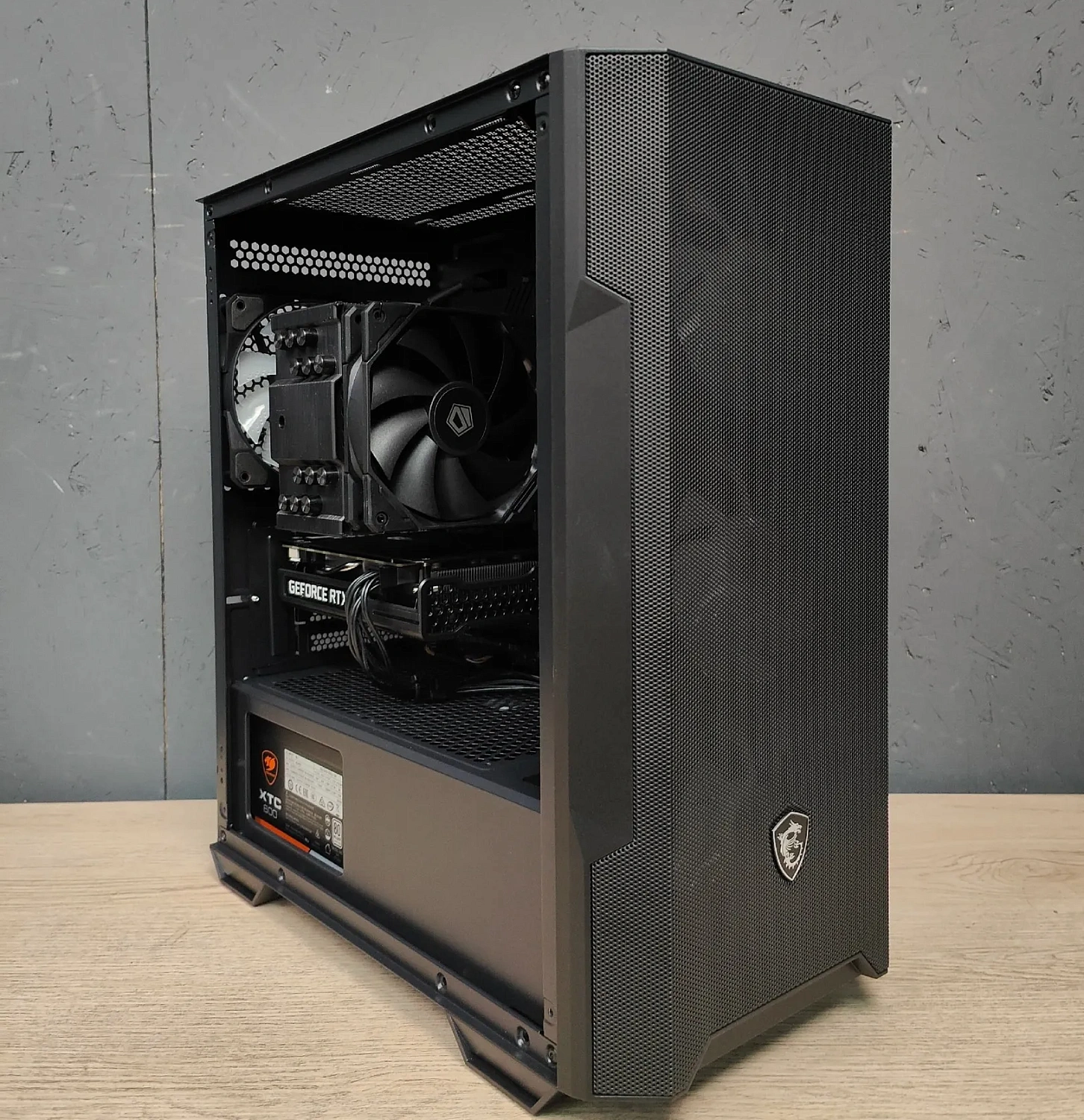 Игровой компьютер 990463 (Ryzen 5 5500 3,6 ГГц/AMD B550/16 ГБ 3,6 ГГц/1024 ГБ SSD/RTX 5050 8 ГБ/Wi-Fi/650W/ALSEYE Audin-BK ARGB Black)