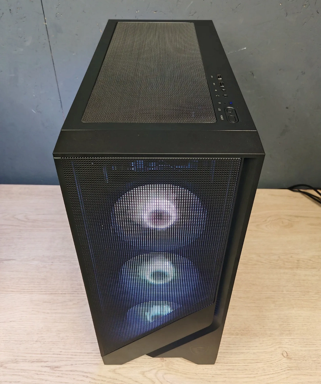 Игровой компьютер 989960 (Core i7-12700KF 3.6 ГГц/Intel Z790/32 ГБ DDR5 6 ГГц/2048 ГБ SSD/RTX 5070 12 ГБ/Wi-Fi/850W/Geometric Future Model 5 ARGB Black Gray)