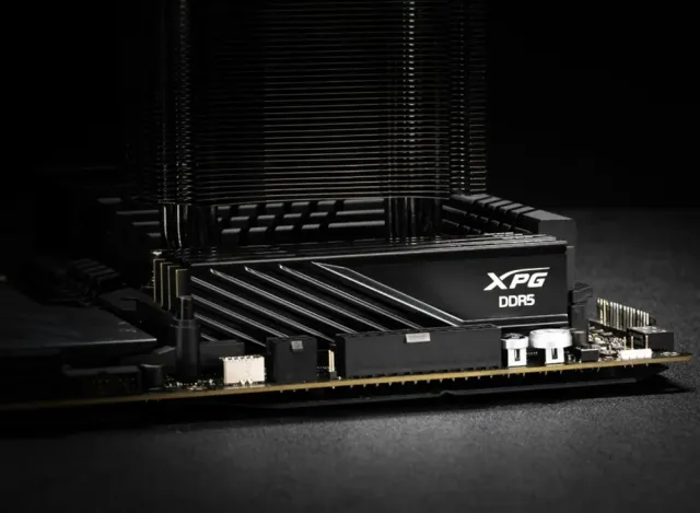 Оперативная память DDR5 32 Gb 6000 MHz ADATA XPG LANCER Blade Black (AX5U6000C3016G-DTLABBK) купить! 