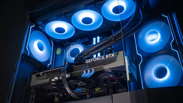 Игровой компьютер CUSTOM 9 PRO [ RTX 5080 16 ГБ | Core Ultra 9 285K | 64 ГБ | 4 ТБ SSD ] - купить по выгодной цене!