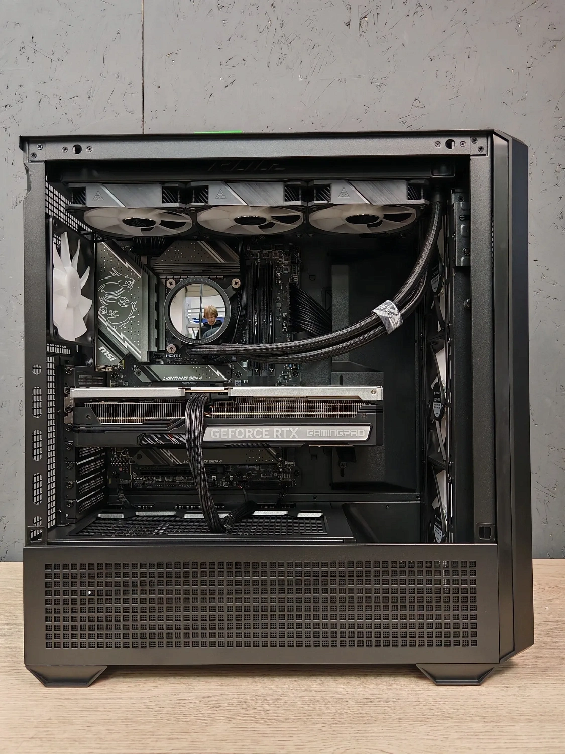 Игровой компьютер 989756 (Ryzen 7 9800X3D 4,7 ГГц/AMD B850/32 ГБ DDR5 6 ГГц/2048 ГБ SSD/RTX 5090 32 ГБ/Wi-Fi/1200W/MSI MAG FORGE 320R AirFlow TG ARGB)
