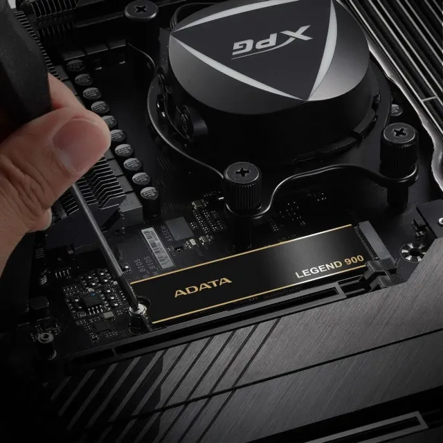 Твердотельный накопитель ADATA 2000 Gb LEGEND 900 SLEG-900-2TCS купить! 